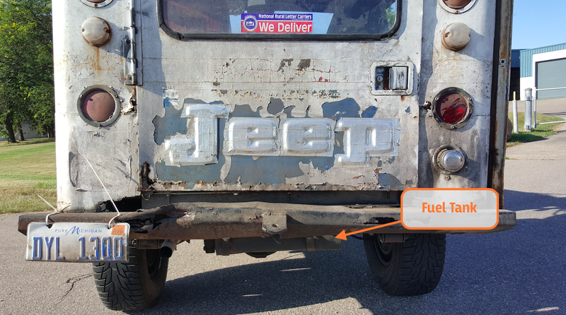 Illustration for article titled My $500 Postal Jeep Got Rammed By A Hummer H2 And Somehow I'm Still Alive